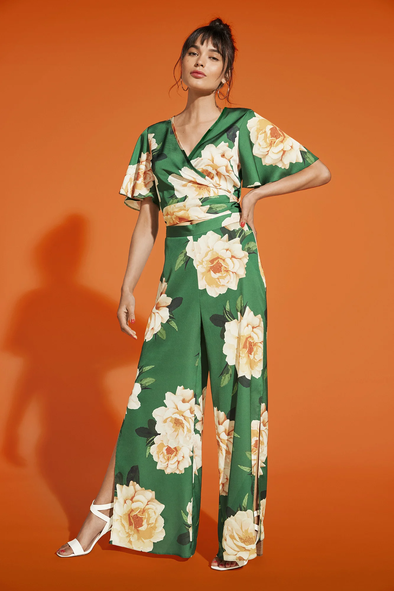 NEWLOOK_RP10_SHOT_90_067_pp_V05_RGB.jpg