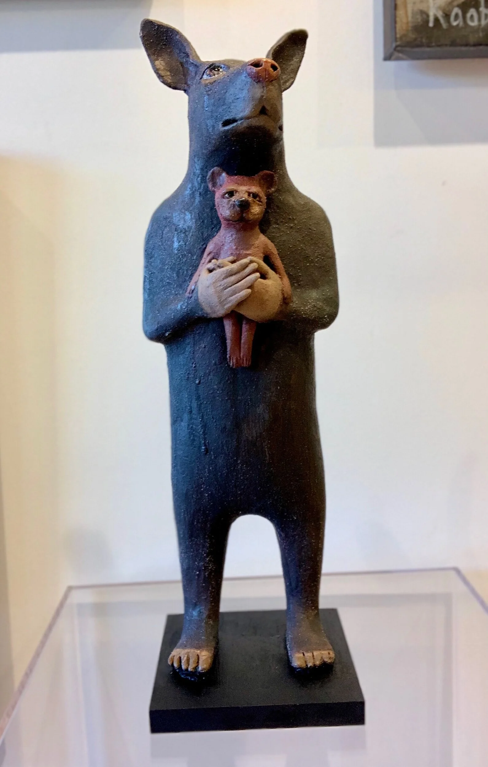 EE473E28-3095-40D9-8775-FE1FE1CD6CDE