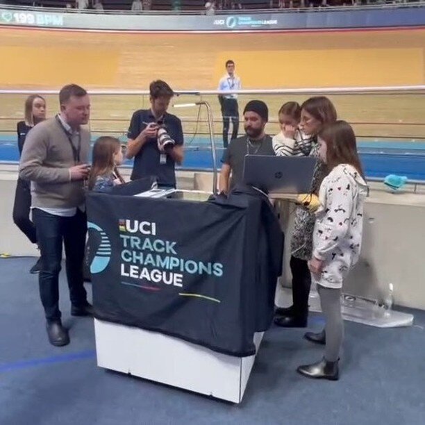 @makerscafelondon ended last year laser engraving on trophies for UCI Track Champions League LIVE broadcast on @eurosport &amp; @discovery_uk 

#laserengraving #laseretching #lasercutting #personalisation #UCITrackChampionsLeague