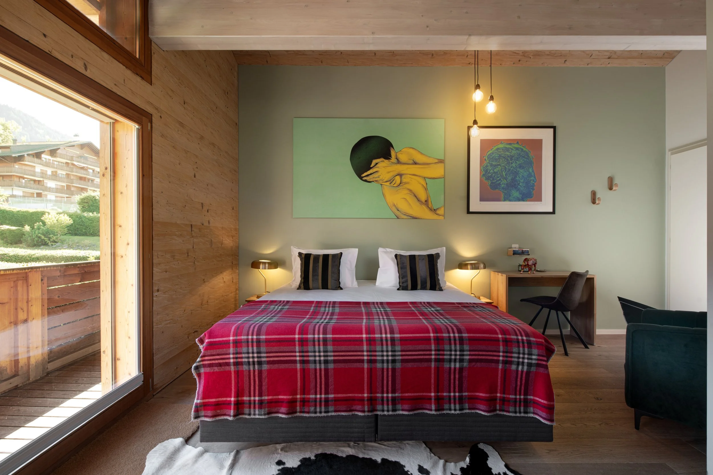 Flocon de Sel - Courtyard View