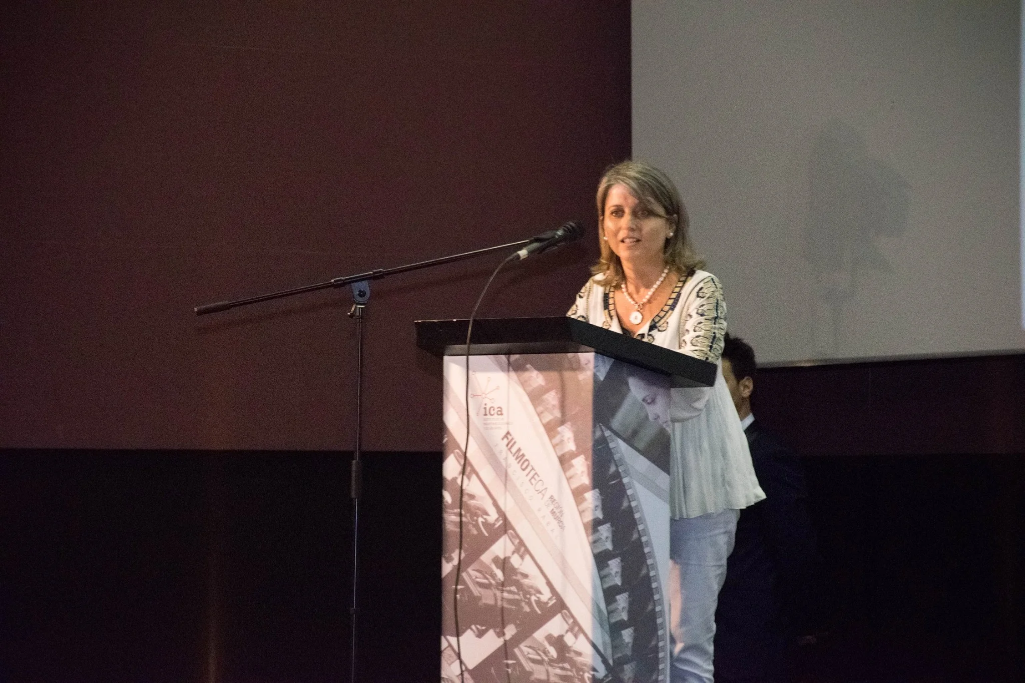ESTRELLA GALA.jpg