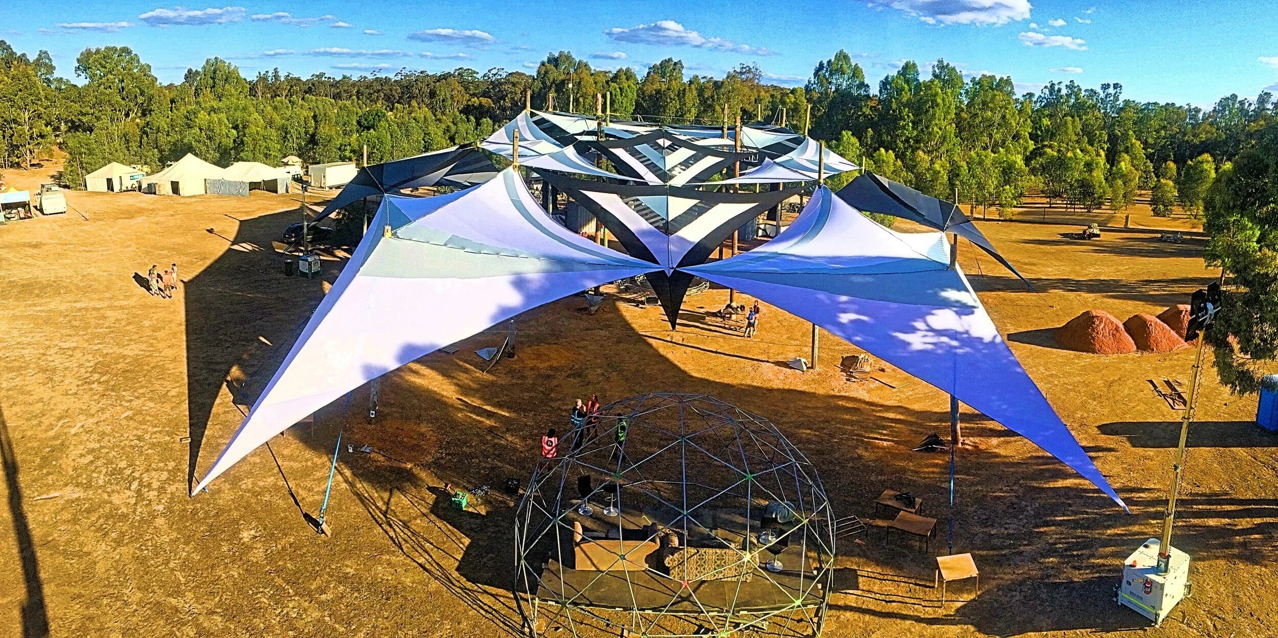  Oblina is a 50m x 50m custom canopy that was made for the main stage of Babylon Festival 2019.  