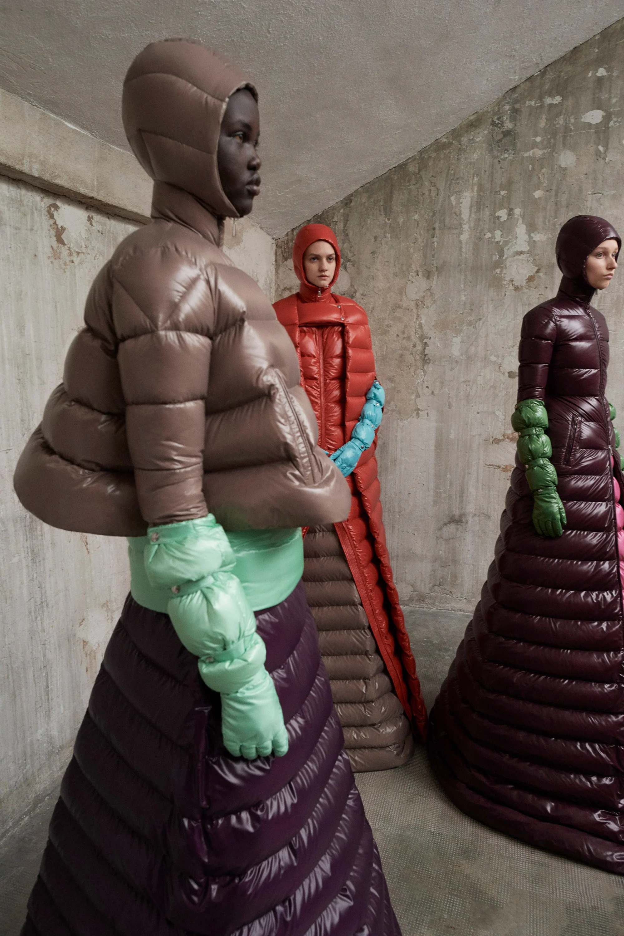 17-moncler-pierpaolo-piccioli-fall-18.jpg