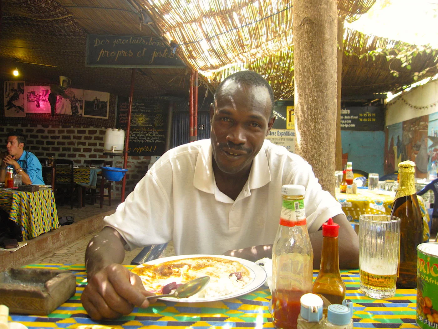 Meu primeiro anfitrião em Bamako. Almoçamos juntos antes do meu vôo para Timbuktu. Foto: Patti Neves