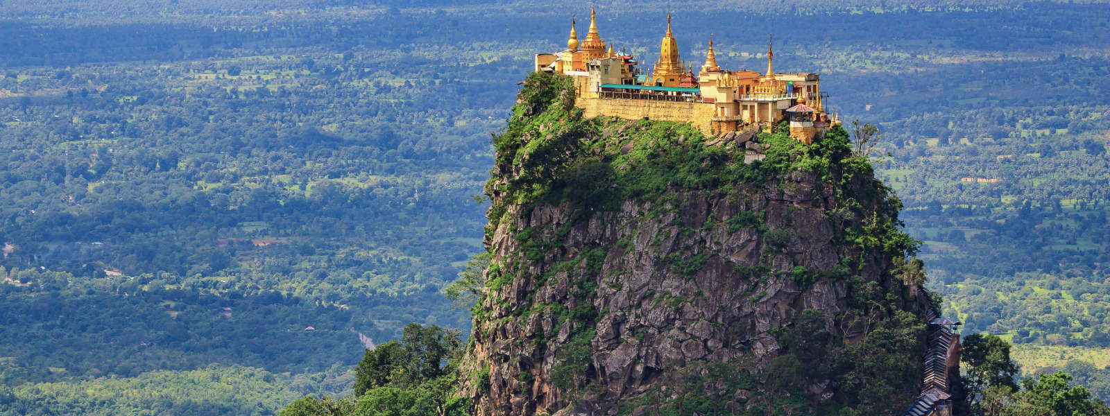 O magnífico monastério de Monte Popa, Myanmar. Foto: TourHQ