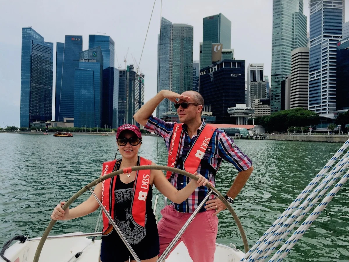 Sailing by the bay. Foto: Patti