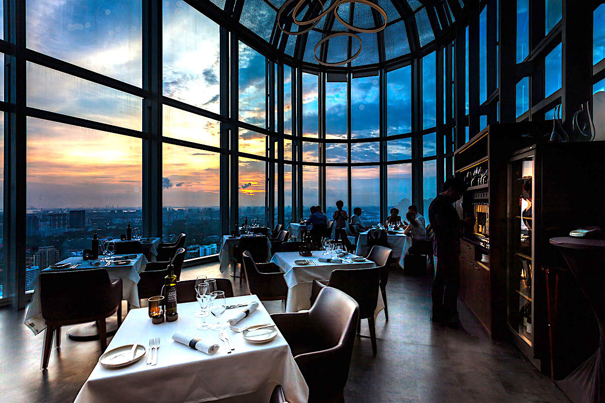 SALT GRILL & SKY BAR