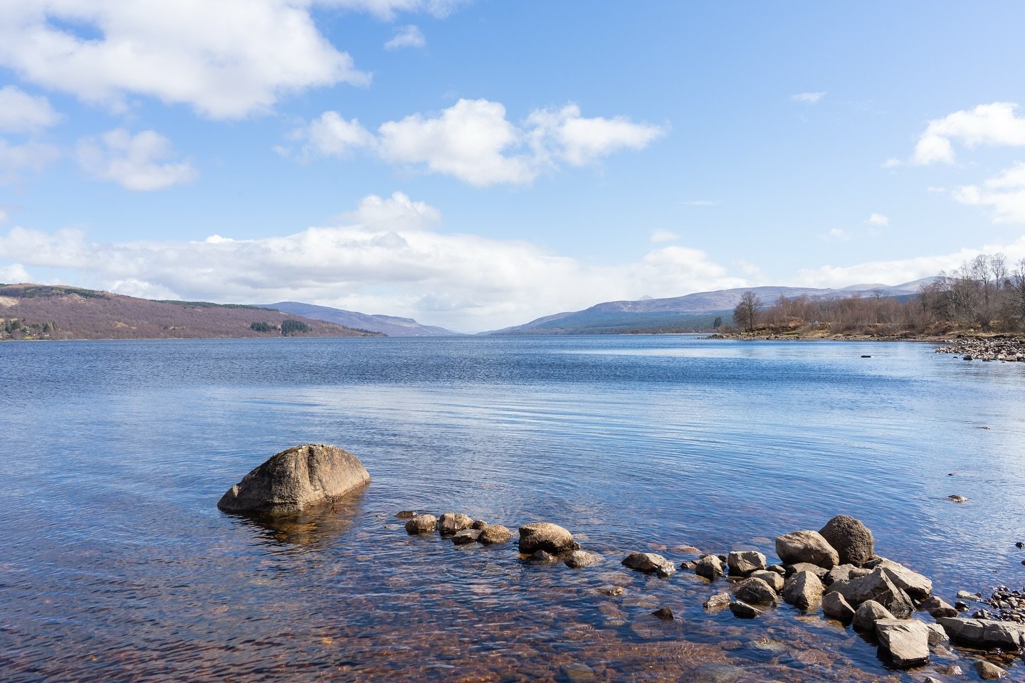 Loch Rannoch might just be our favourite loch in Perthshire. Do you agree? 

#lochrannoch #perthshire #theperthshiremagazine #scotland.