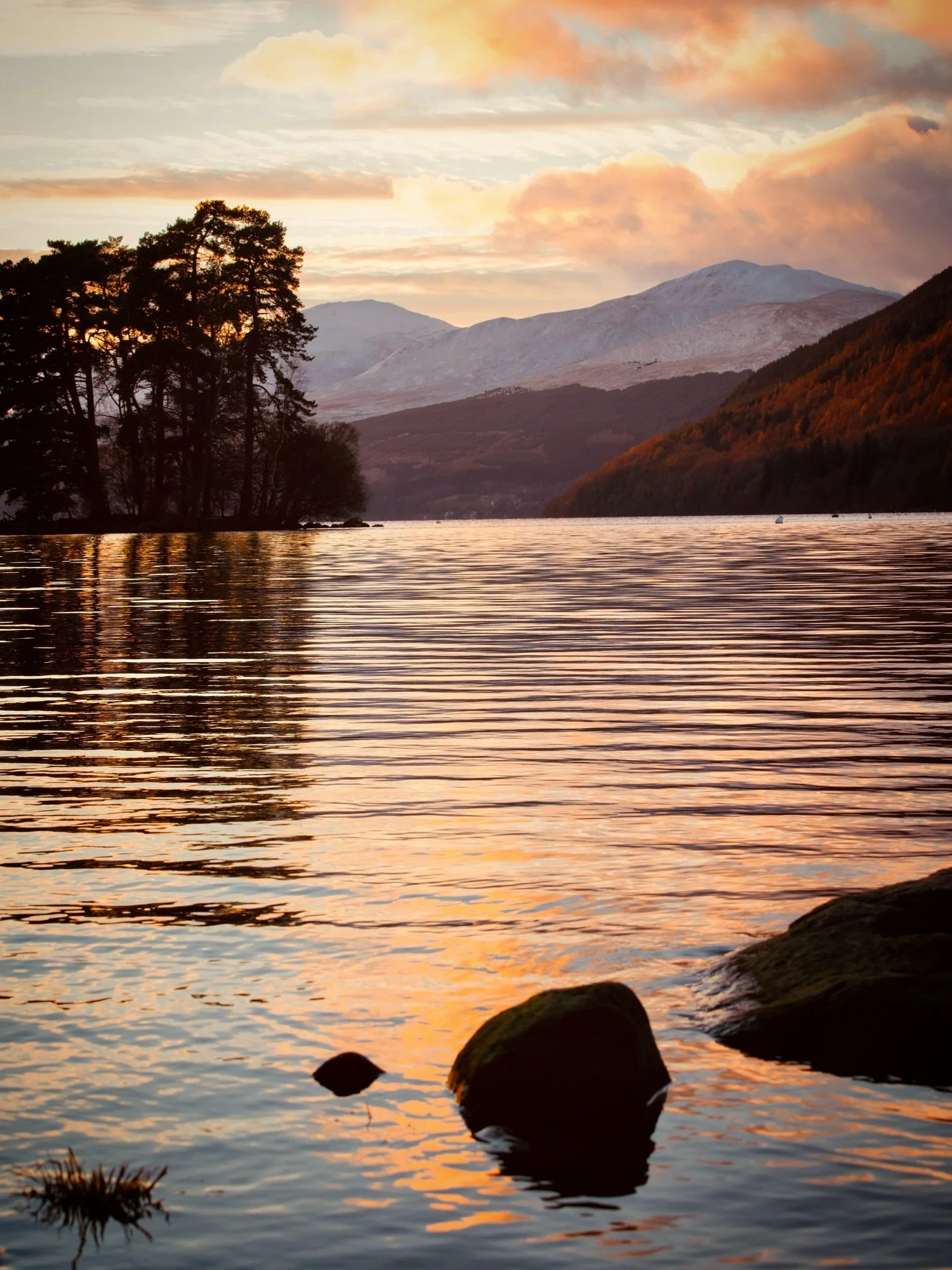 Is this the prettiest loch in Scotland? What do you think? 

#theperthshiremagazine #scotland #lochtay