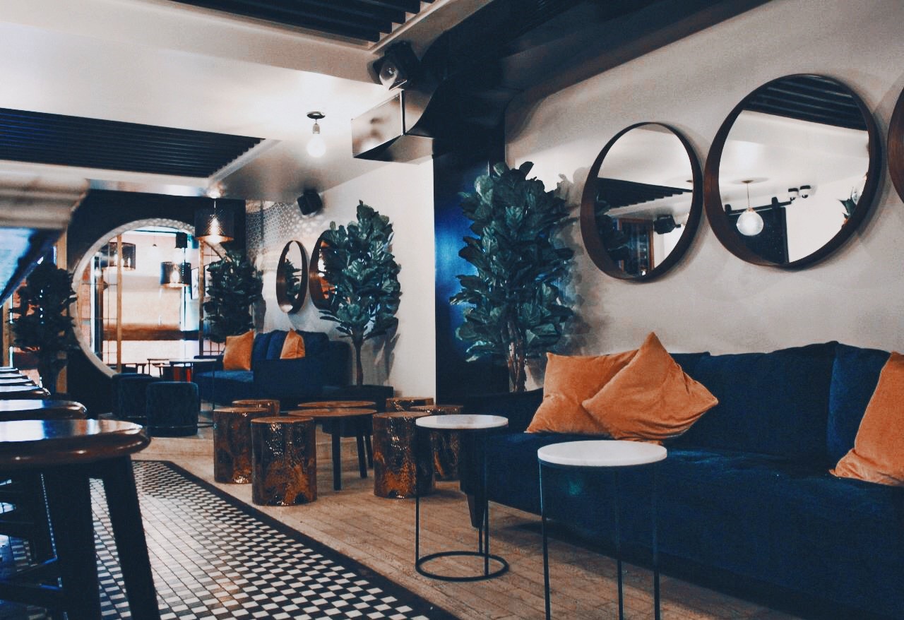 Paper Planes Decor 1.jpg