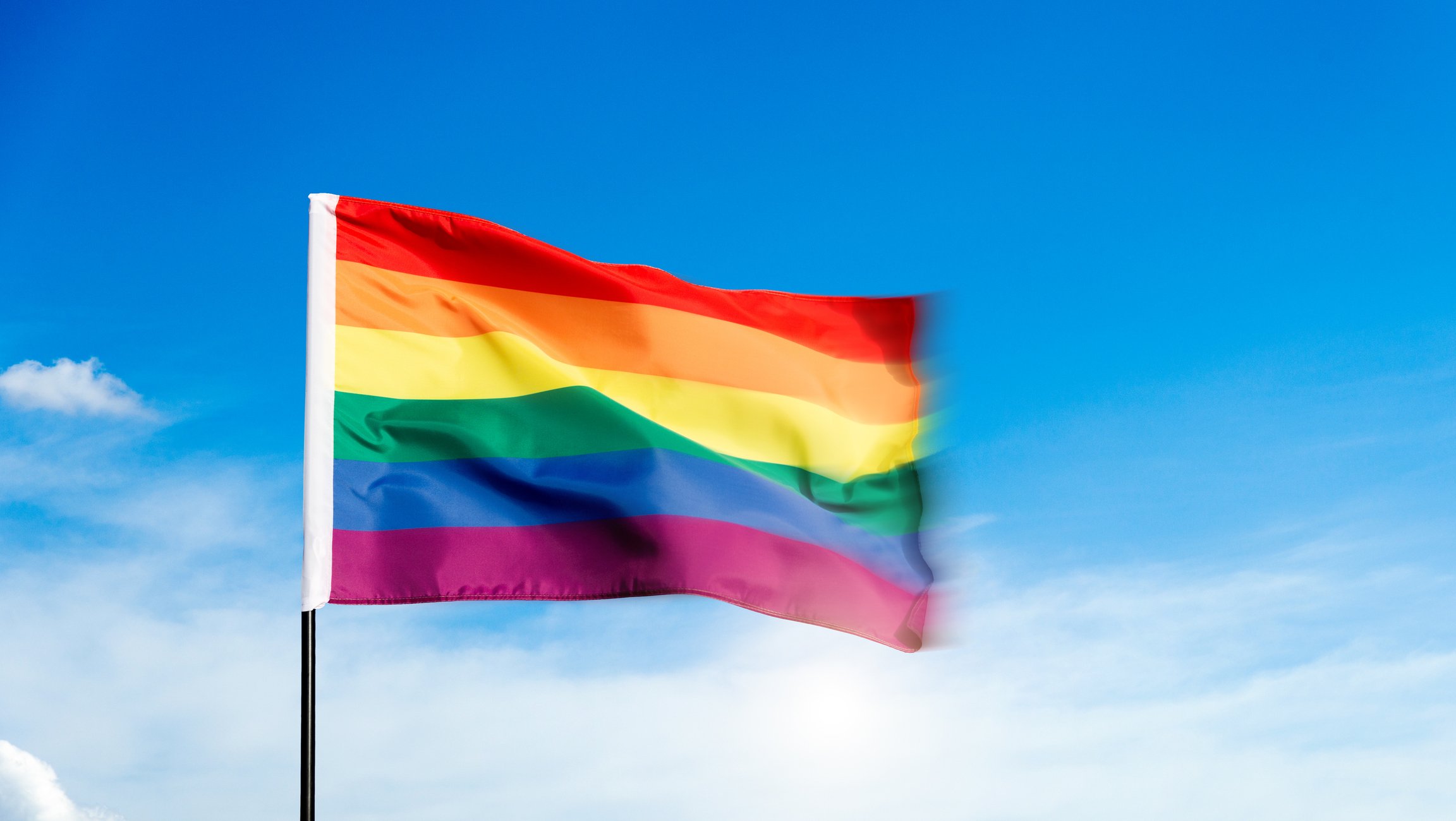 You Are Bi-Sexual. How and When Should You Tell Your Date? 