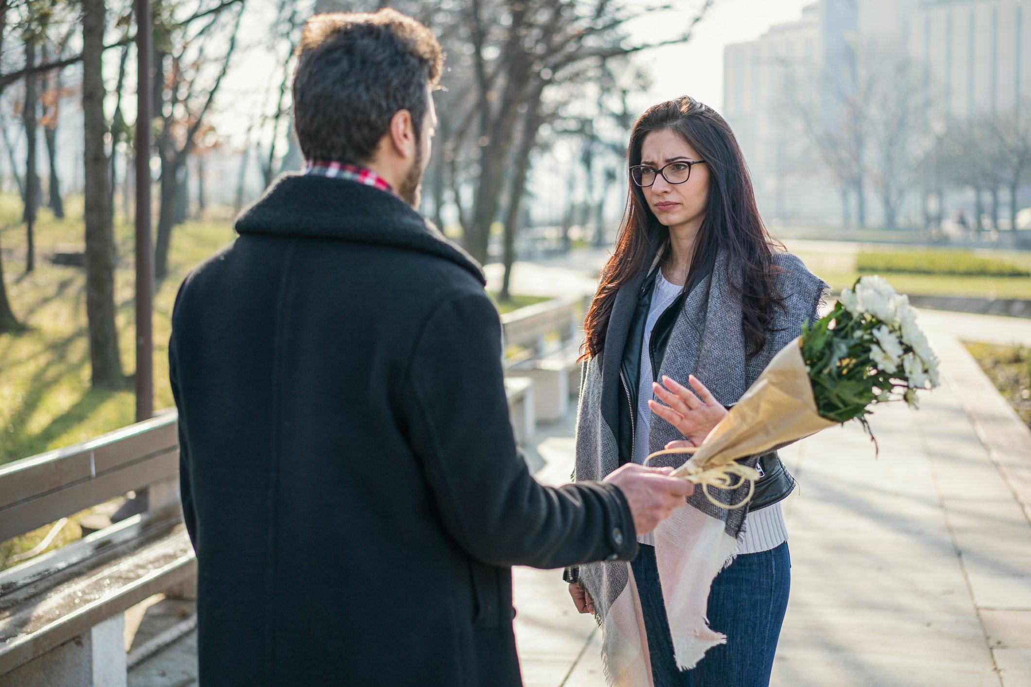 How to Recognize Hoovering from a Narcissist: 5 Warning Signs 