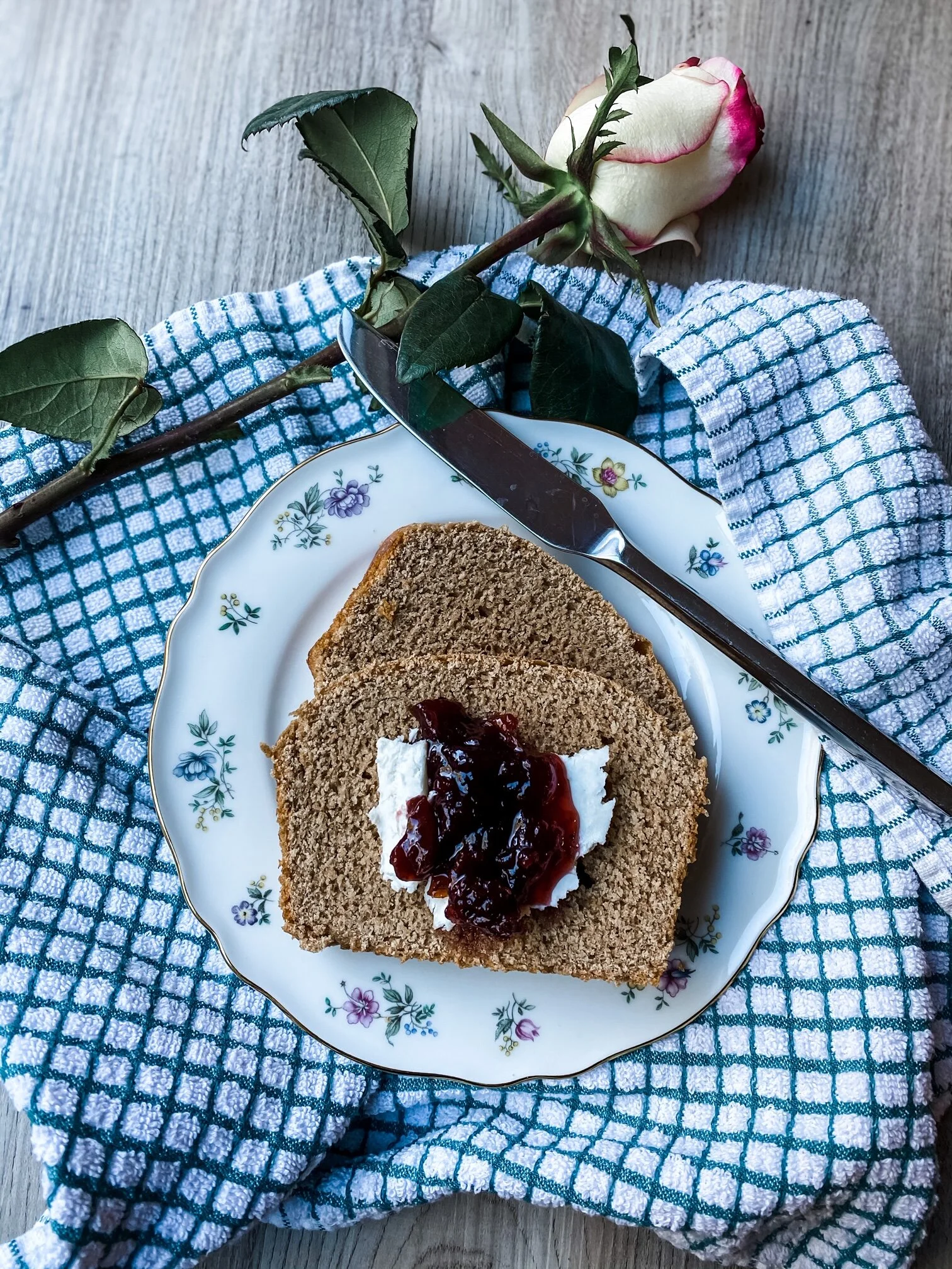 Little Women: Country Wheat Bread