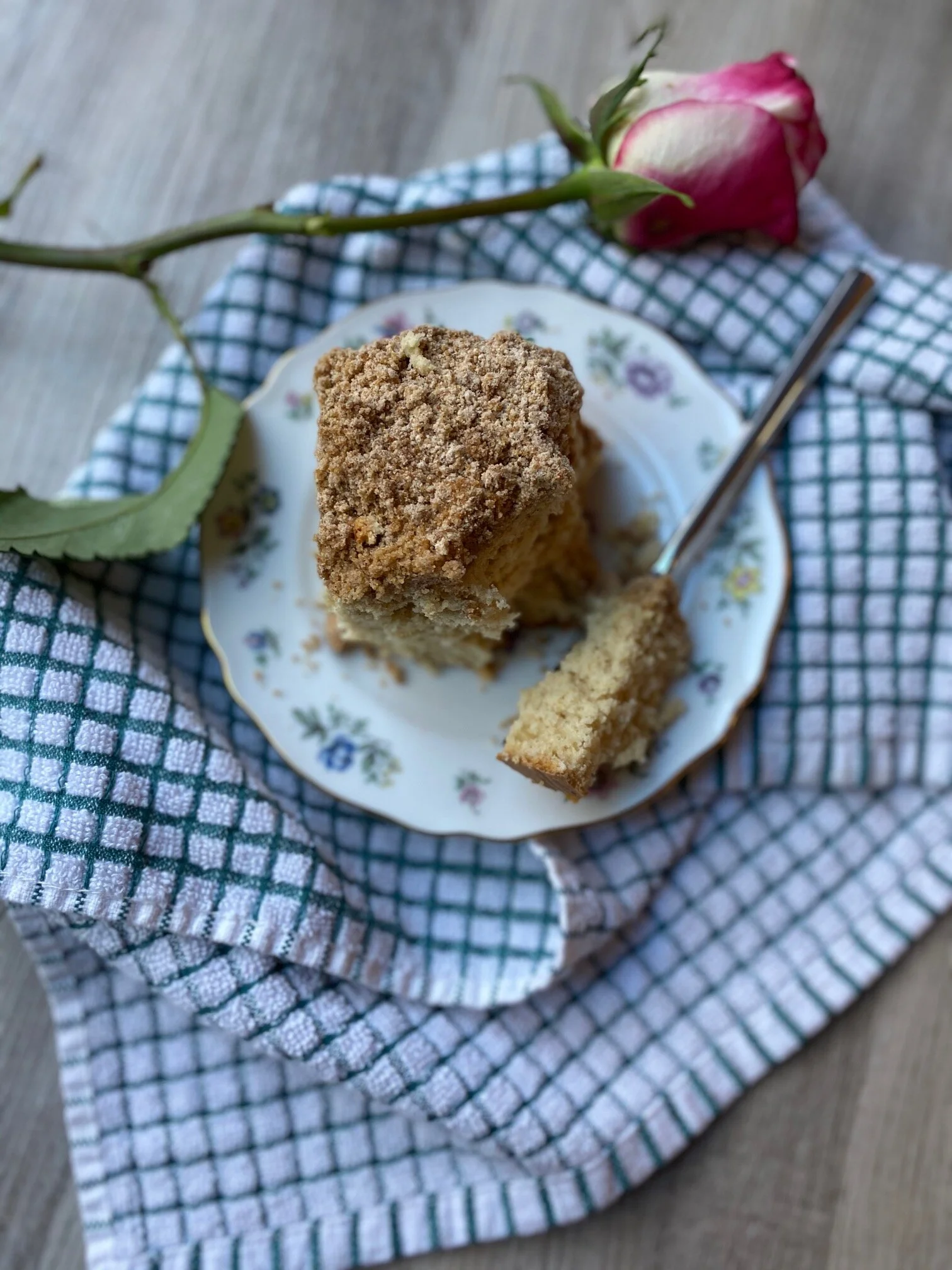 Little Women: Cinnamon Coffee Cake