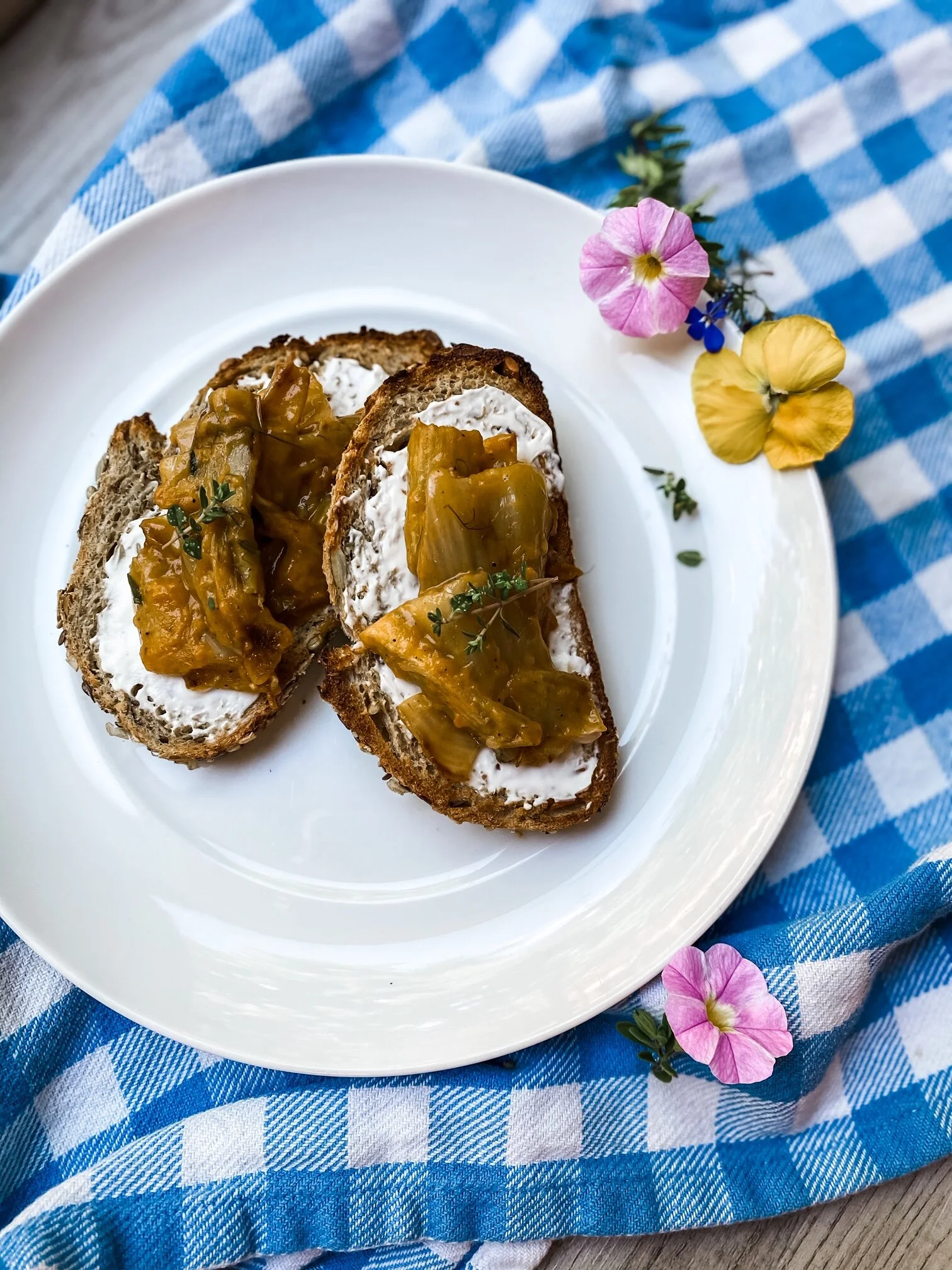 Summer Series: Creamy Braised Fennel on Toast