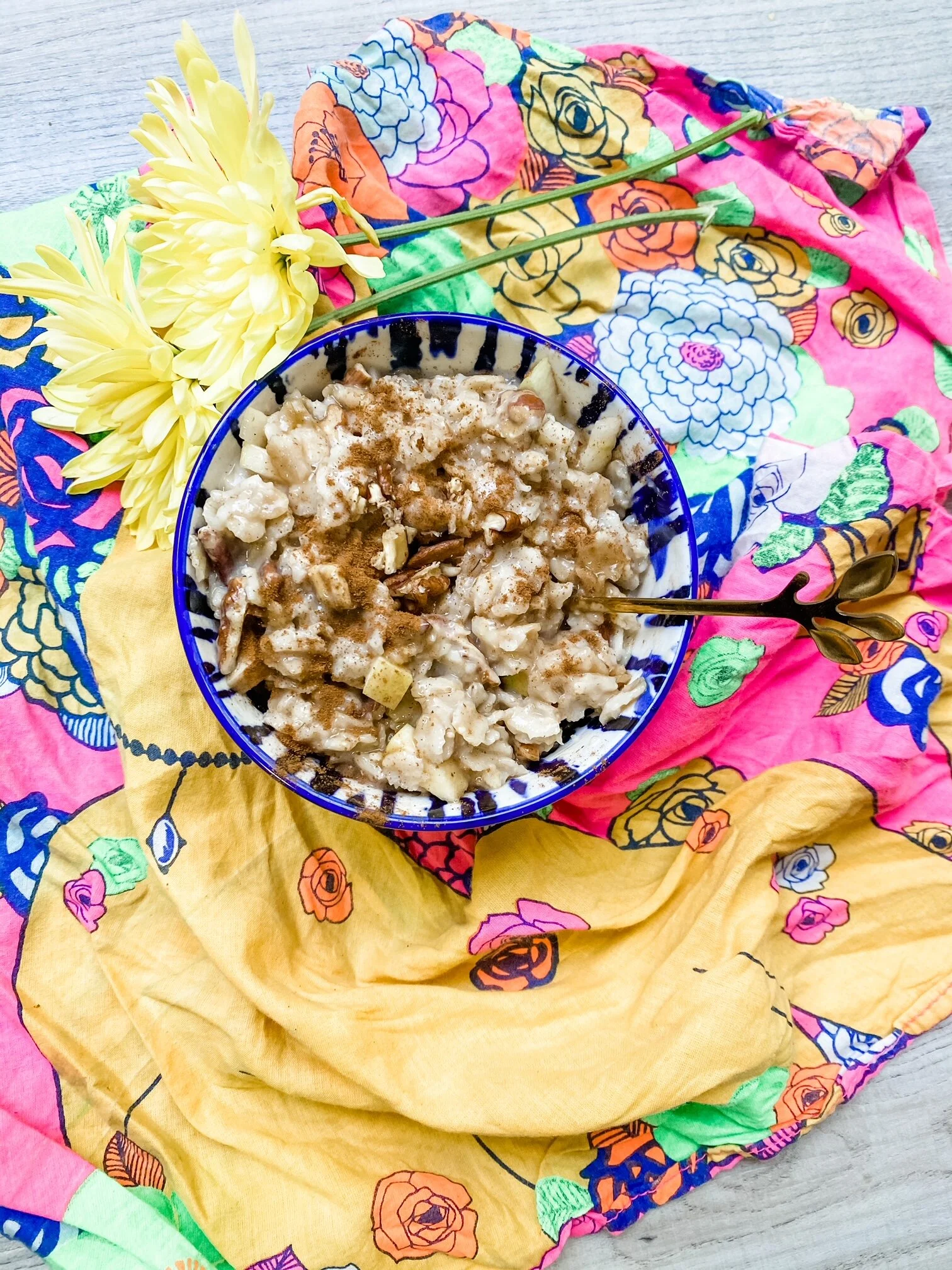 Queenie: Apple Cinnamon Porridge