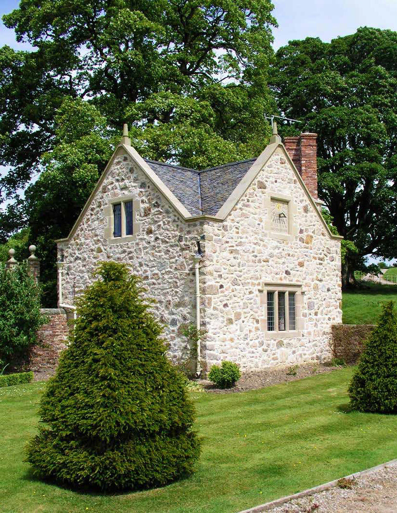 005 Llan y Maen Lodge.png