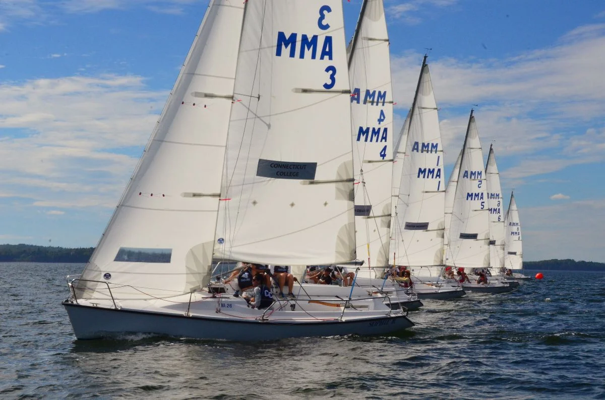 Start of the 420s race