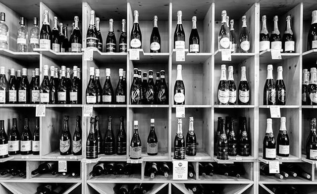 Sparkling Wine 🥂🍾
-
-
-
-
#champagne #sparkling #sparklingwine #bubbly #brut #blancdeblancs #prosecco #mimosa #austin #texas #atx #wine #beer #spirits #liquor #football #texasfootball