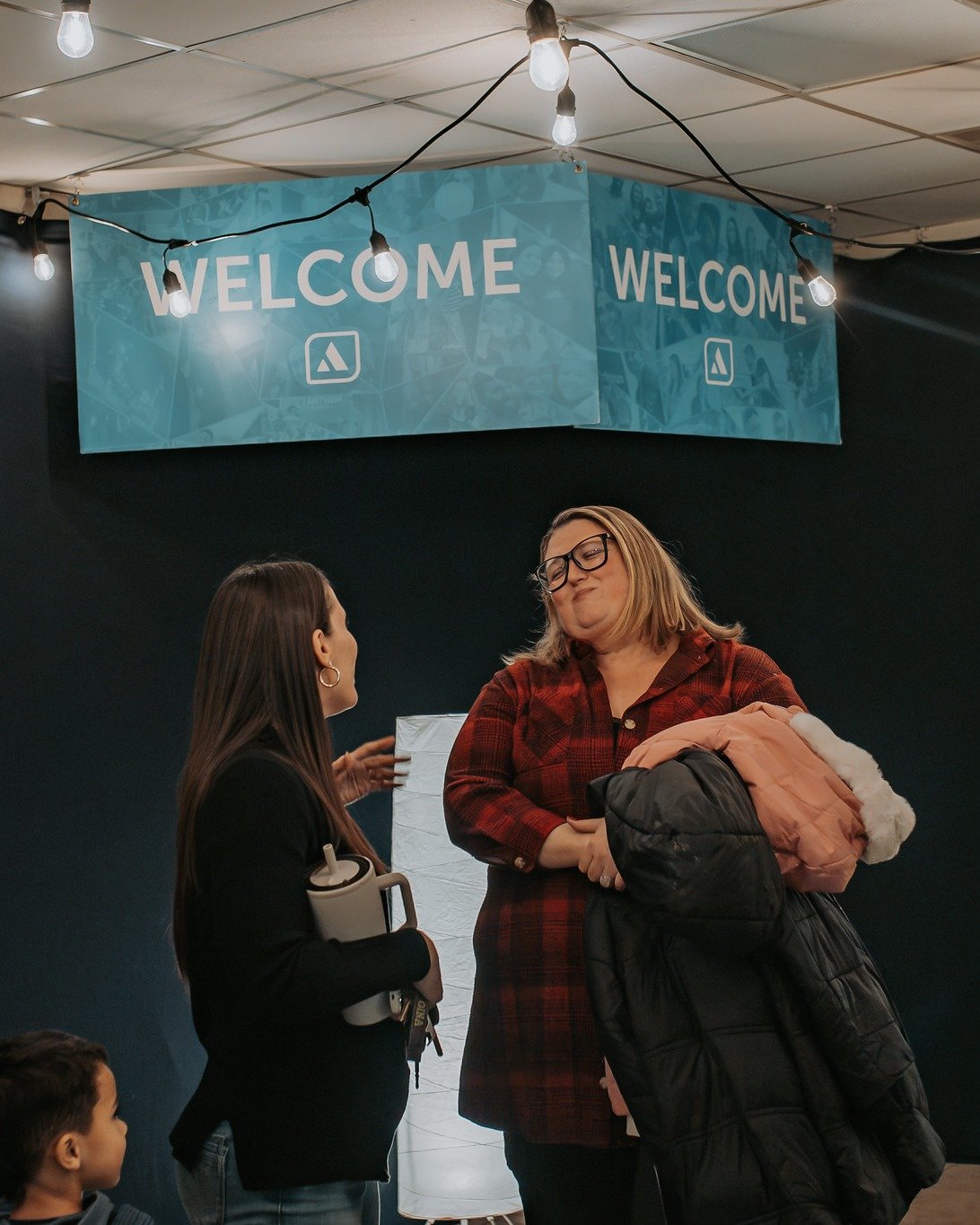 Every single Sunday, a whole lot of people quietly show up and because of them, Anthem feels like home.

☕️ Five people arrive early to set up the lobby, brew coffee, and welcome families.
🎨 Eight leaders invest in Anthem Kids, teaching, guiding, an