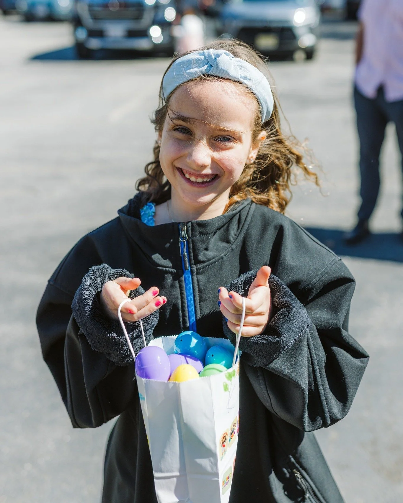 IT'S ALMOST EGG HUNT WEEKEND! 🥚🌸🎉

This Sunday the fun is turned all the way up at Anthem and your kids are going to LOVE it.

Here's the plan:
During service your little ones will enjoy all the fun in Anthem Kids, then immediately after we head O