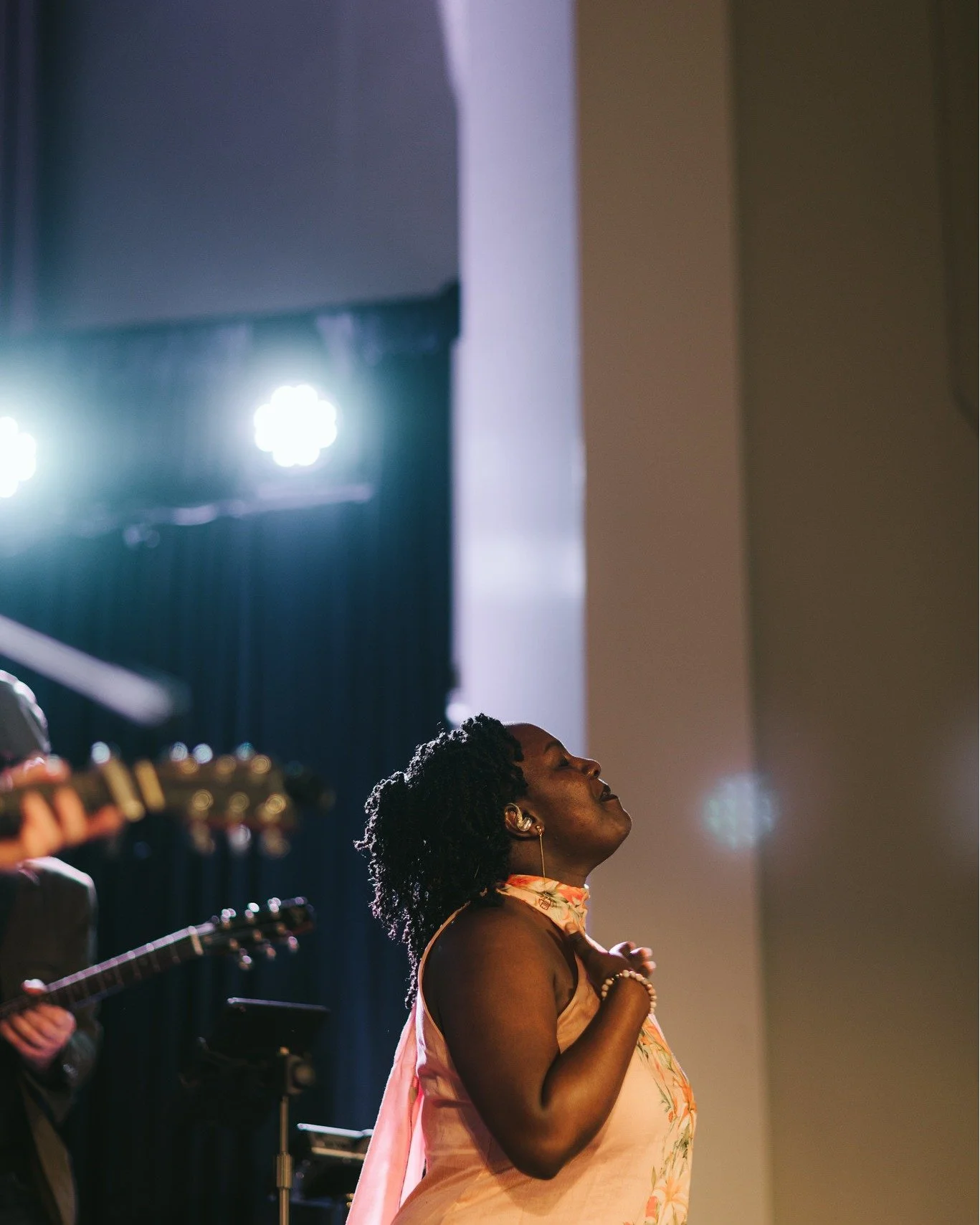 There is nothing quite like this. 🤍 A room full of people choosing to show up, lift their eyes, and do life together. Week after week. That's Anthem.

This Sunday we're continuing our Under Construction series and talking about marriage!

Honest. Bi