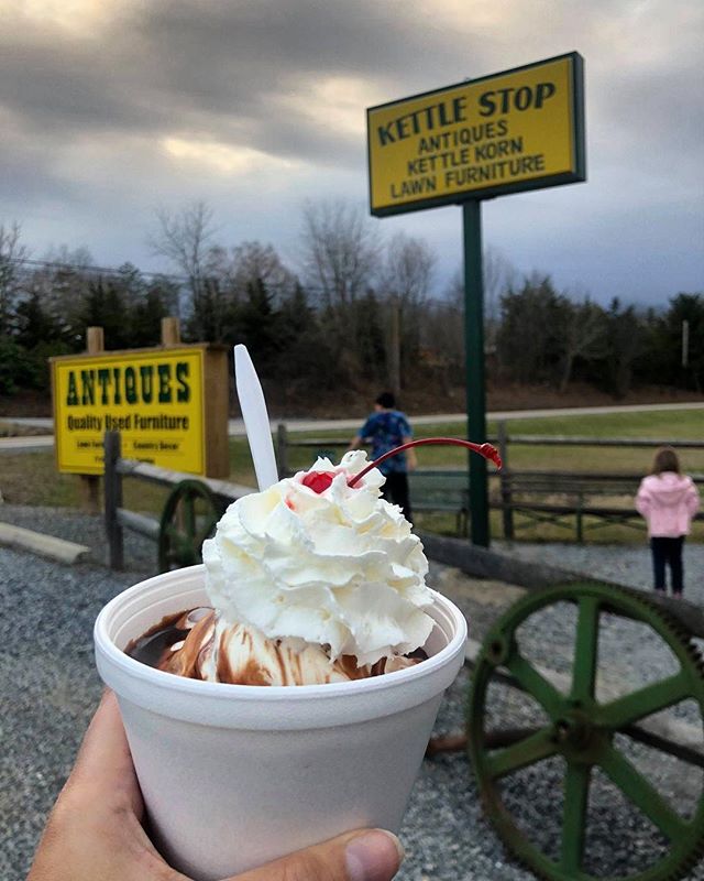 KETTLE STOP IS OPEN!
.
Enjoy a cup or a cone Friday-Sunday, 10am-5pm!
.
#visitcaponbridge