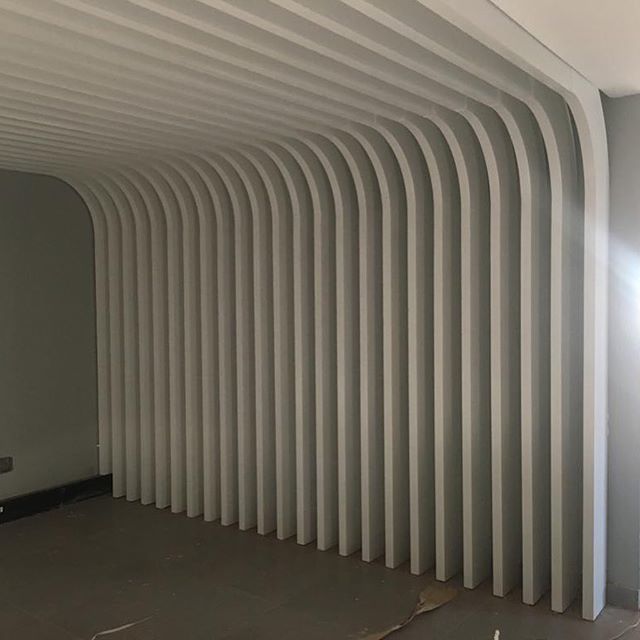 Slat wall complete, we are really happy with how this turned out! #slatwall #verticallines #finwall #entrance #customjoinery #shopfitting #woodwork #interiordesign #architecture