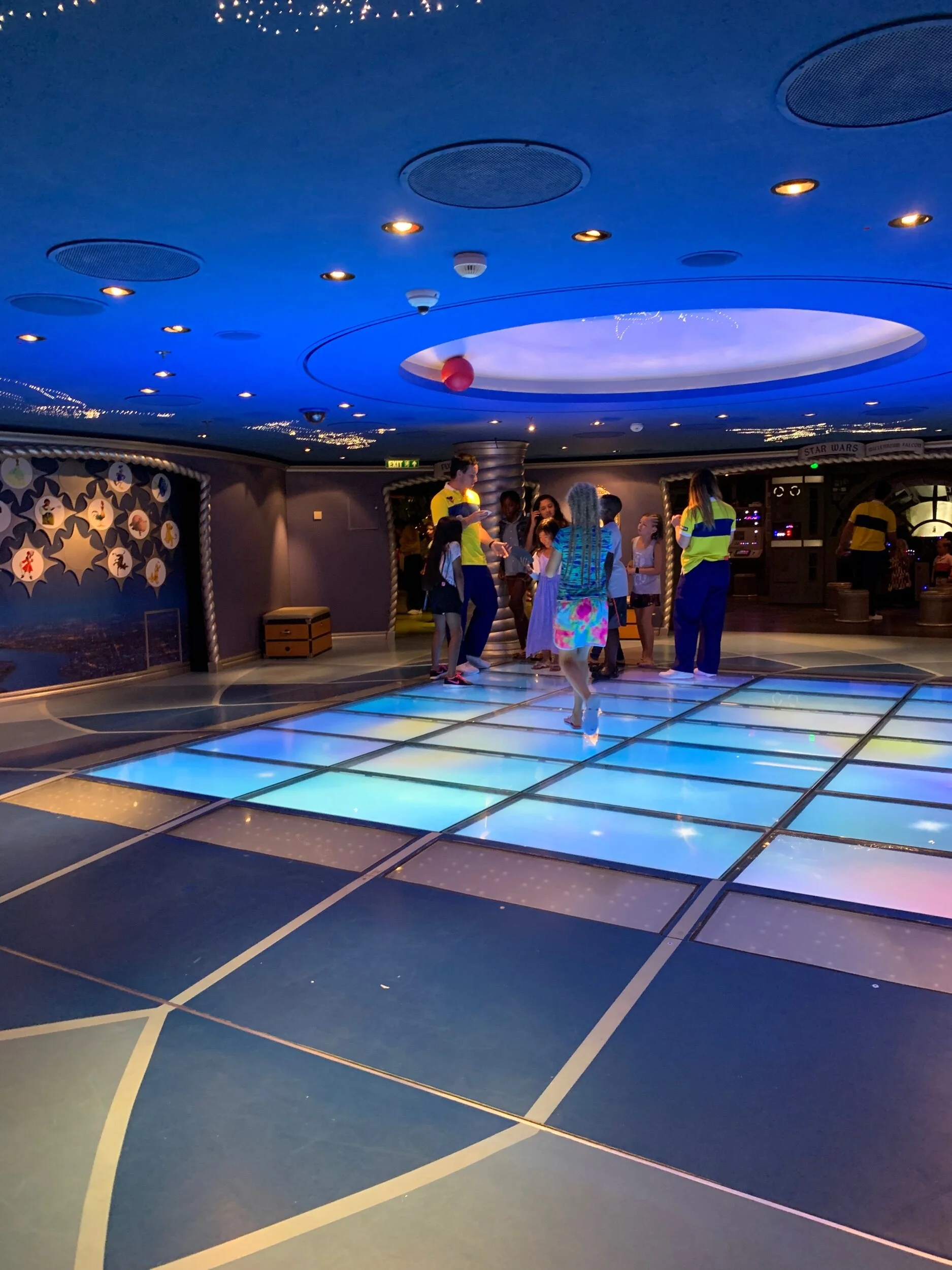 Oceaneer Clubは残念ながら大人は立ち入り禁止です