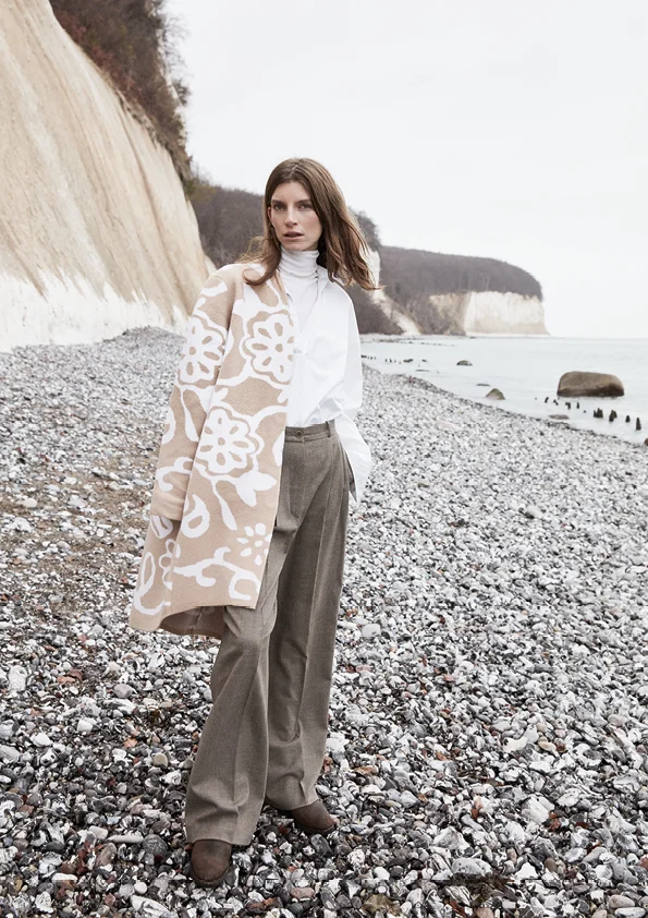 MaerzMuenchen_Campaign_AW17_woman_3_rgb.jpg