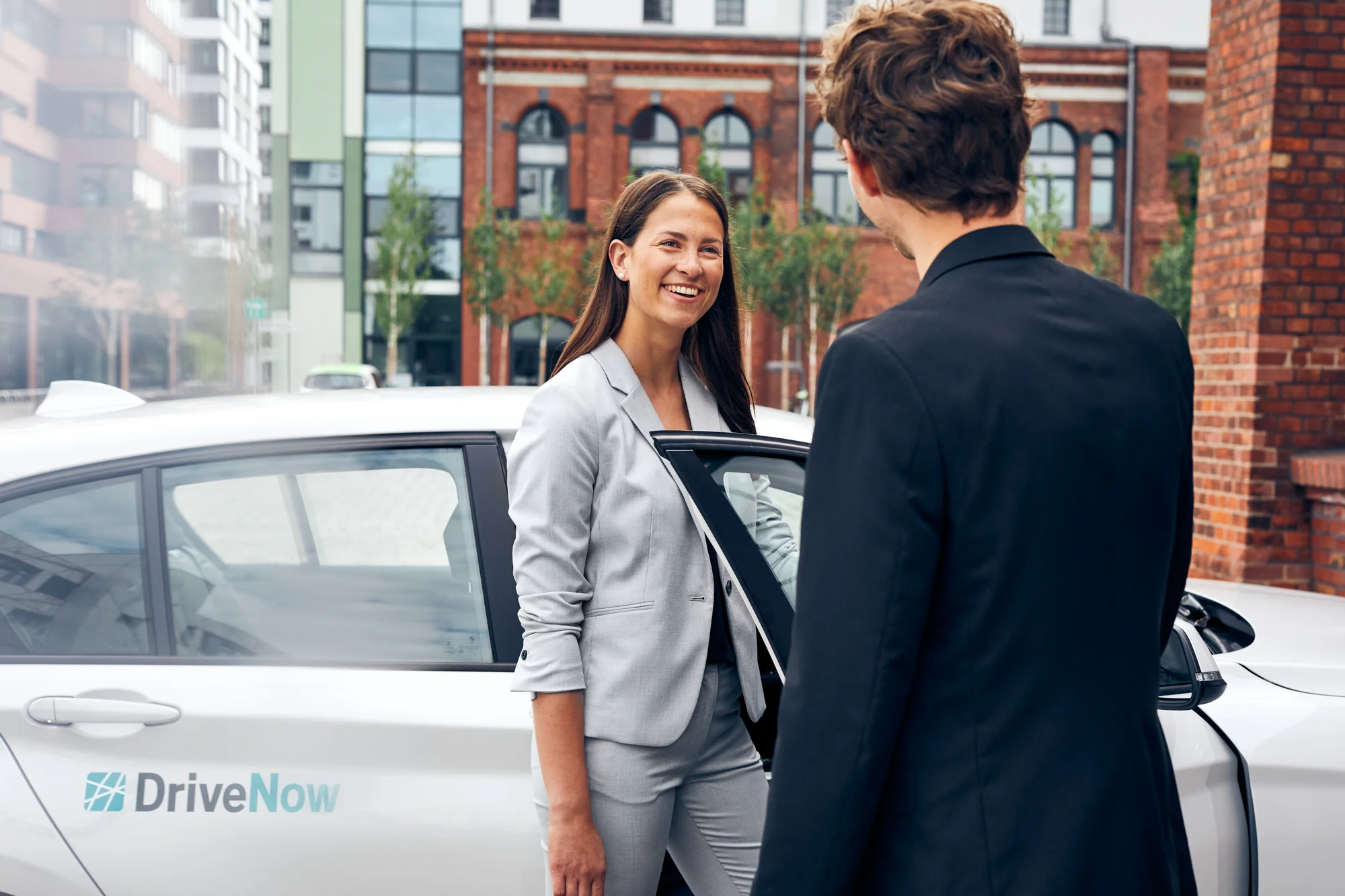 DriveNow_Lifestyle_BMW_1series_Business.jpg