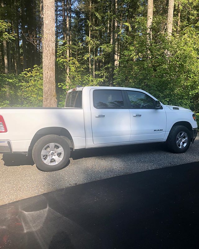 Thanks @enterprise these 2019 dodge 🐏 trucks are 🥜Headed to @steelcreektacoma to play a show with with @drakewhitestomp 💪🏻