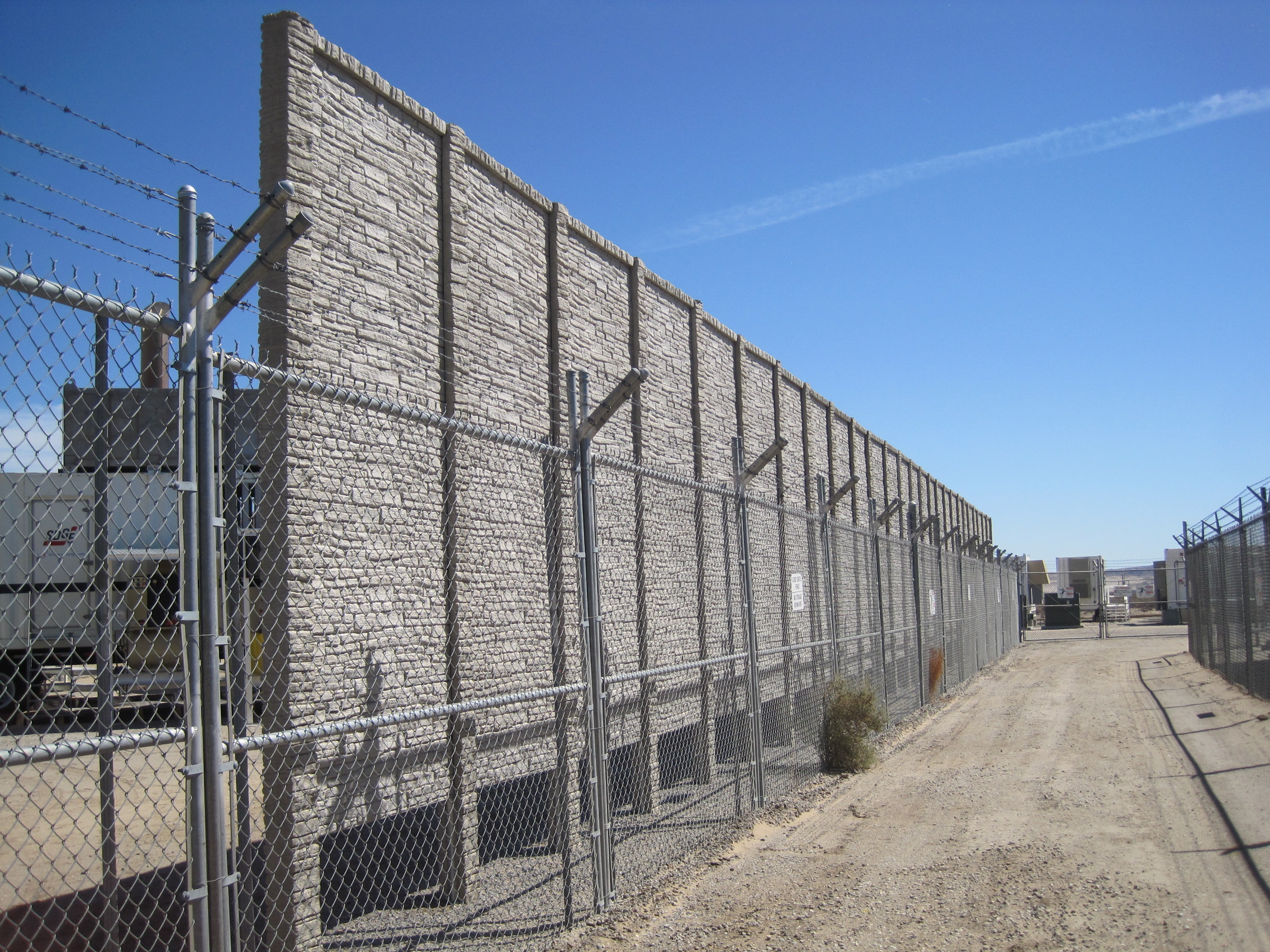 StackedStone+Precast+Fence.jpg