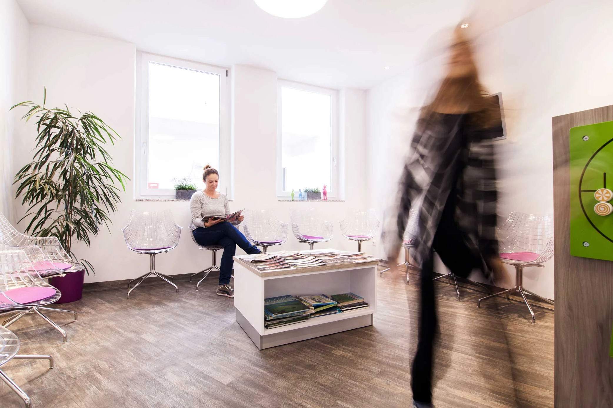 wartezimmer_dr_wachter-kieferorthopaede.jpg