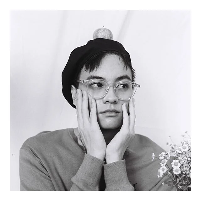 🍎🍏? @cccaes 
#takenbypine #mamiyac330 #filmphotography #blackandwhite #400tx #kodak #mediumformat #filmisnotdead #portrait #fashion #fashionphotography