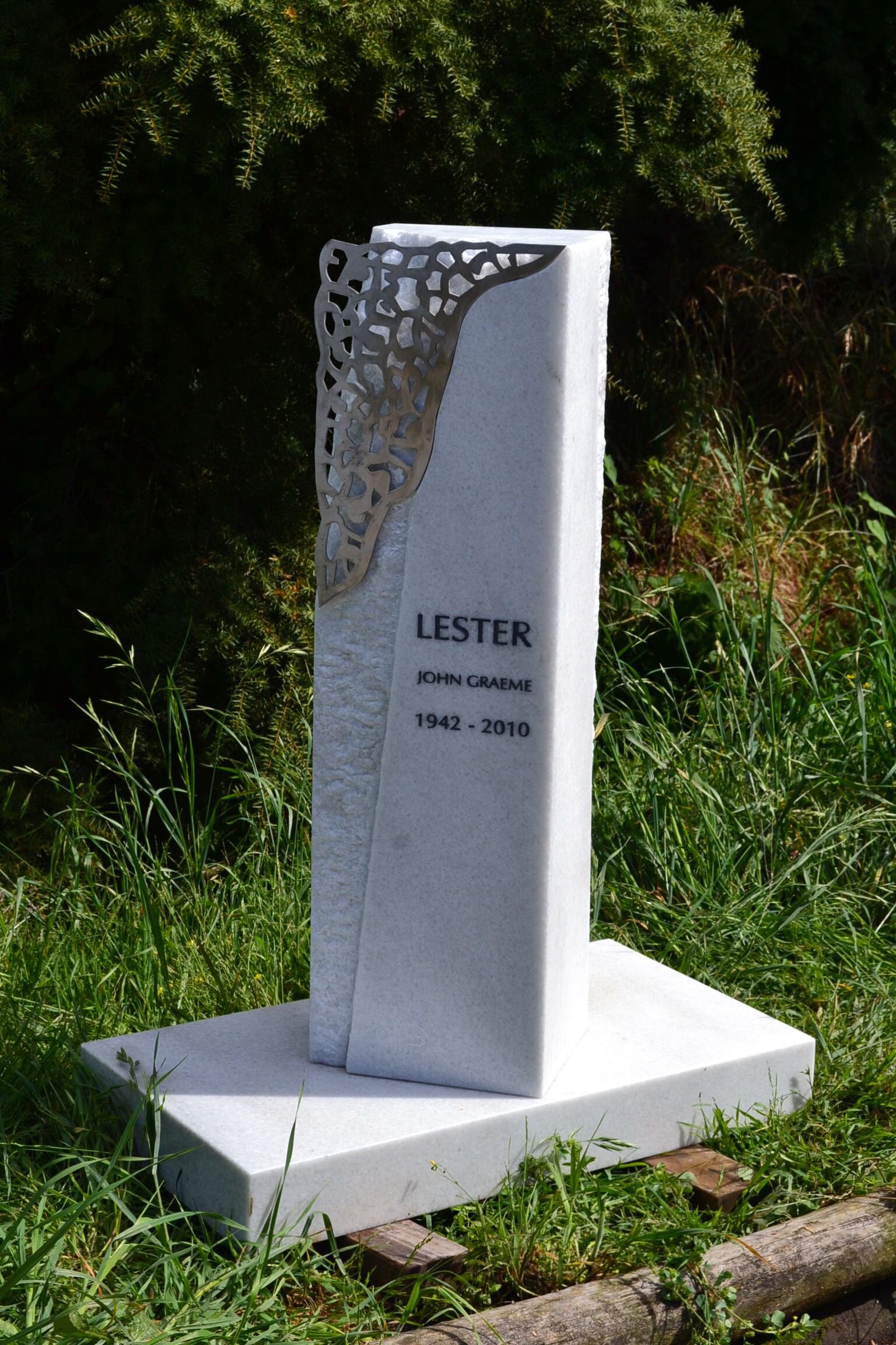NZ Natural Hand Carved Headstone. NZ Takaka Marble