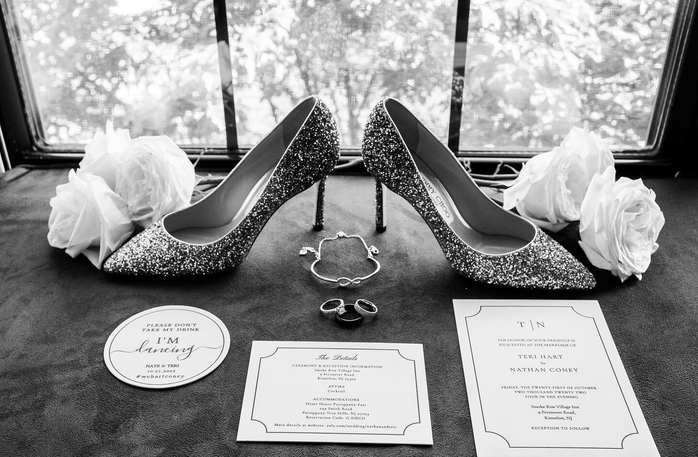 Venue: @smokeriseinn
Coordinator: @emily_storytellerstudiosnj
Videographer: @storytellerstudiosnj 
Photographer: @storytellerstudiosnj 
Officiant: @weddingsbyaretha 
DJ: @crystalclearentertainment @deafhawk
Hair/Make up: @moxie_denville_nj 
Florist: 
