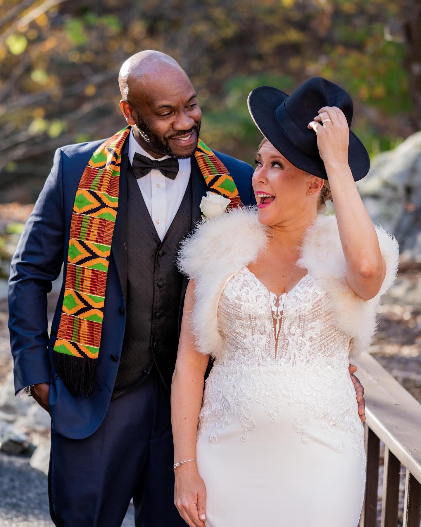 Congratulations to Nate and Teri! ✨

Venue: @smokeriseinn
Coordinator: @emily_storytellerstudiosnj
Videographer: @storytellerstudiosnj 
Photographer: @storytellerstudiosnj 
Officiant: @weddingsbyaretha 
DJ: @crystalclearentertainment @deafhawk
Hair/M