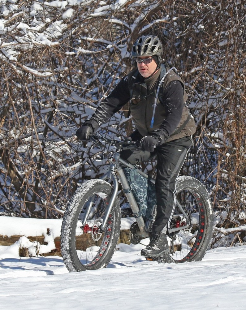 bike rider in snow (2).jpg