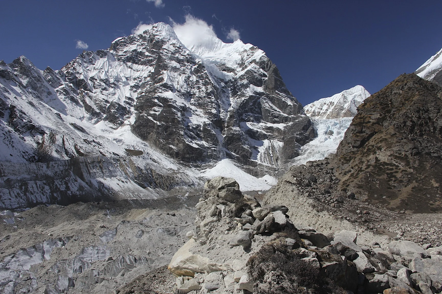 Lower Barun Glacier