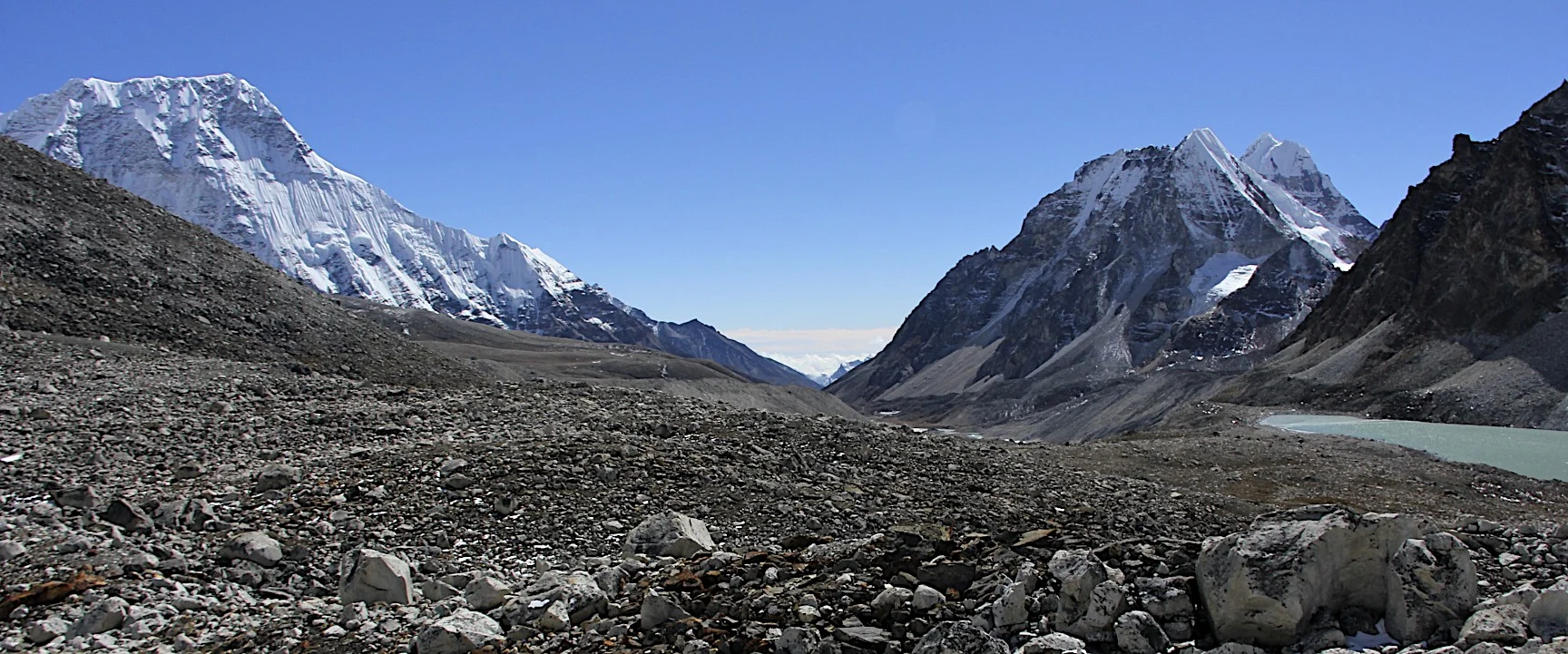 Chamlang on the left and Hinku valley in the centre.