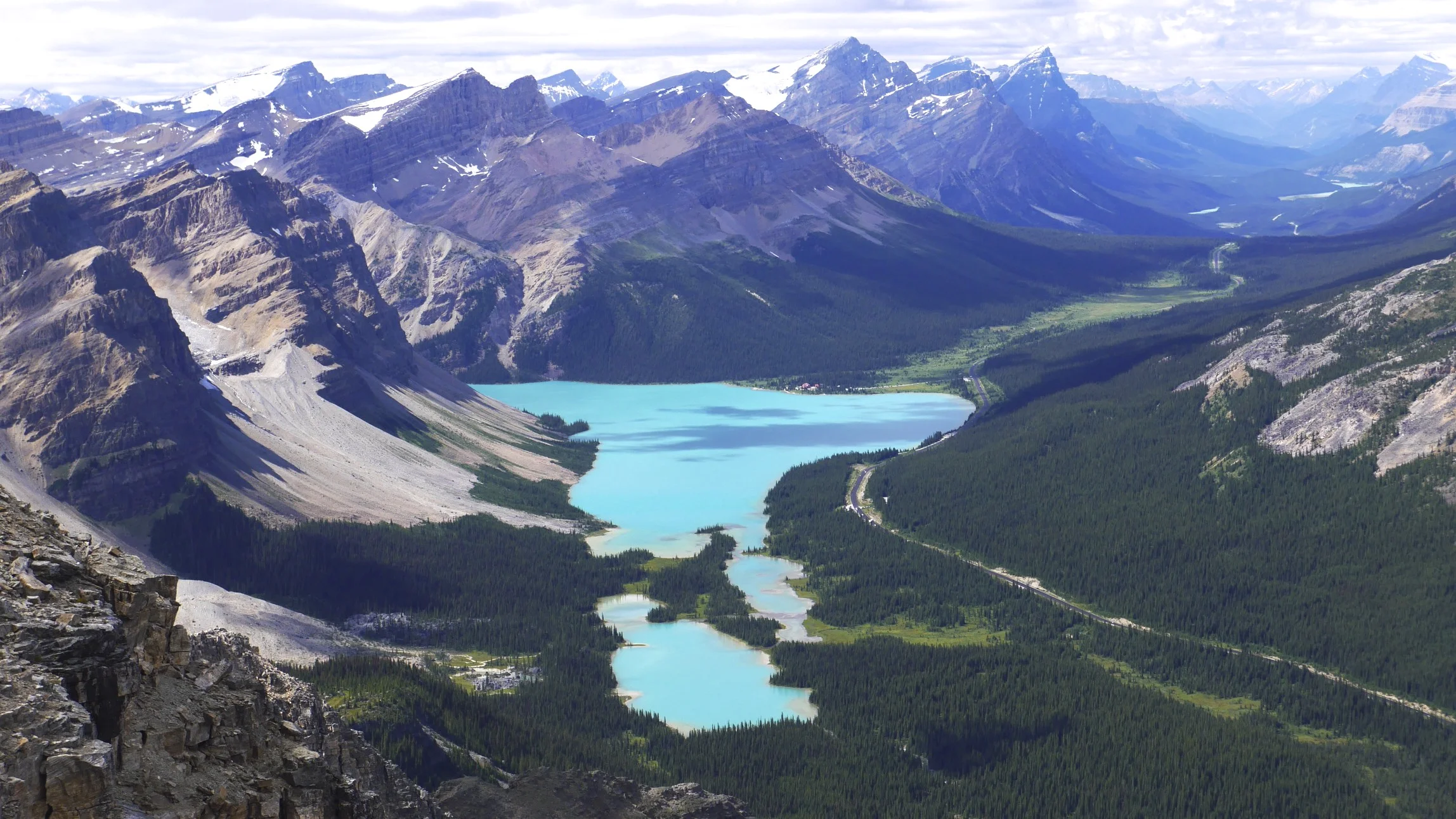 The view of Bow Lake from the Bow Summit