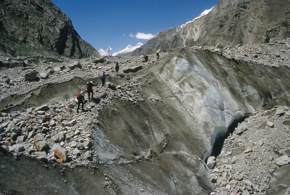 Day 1. Biafo Glacier - en route to Namla Brings camp.