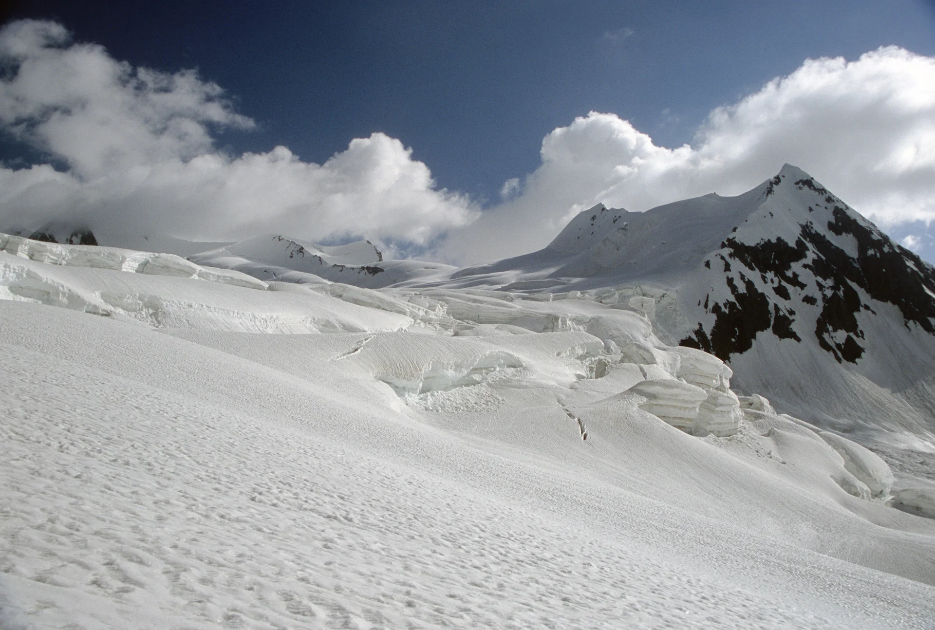 Hispar Pass 5,151m