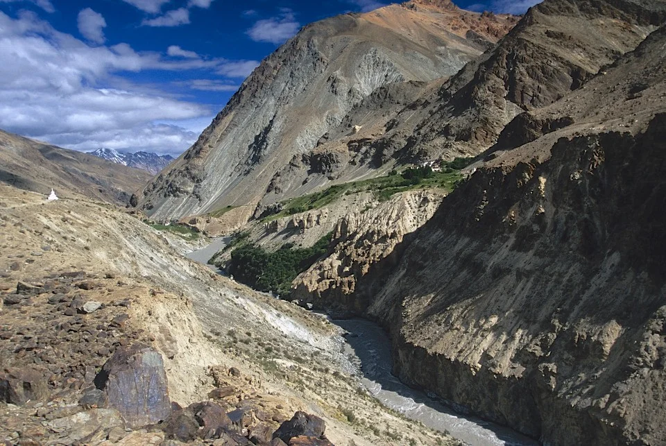 Approaching Changpa Tsetan