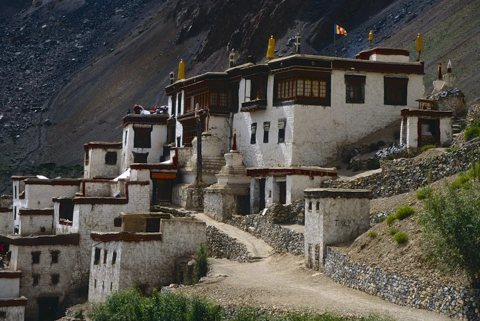Lingshed Monastery 3,882m
