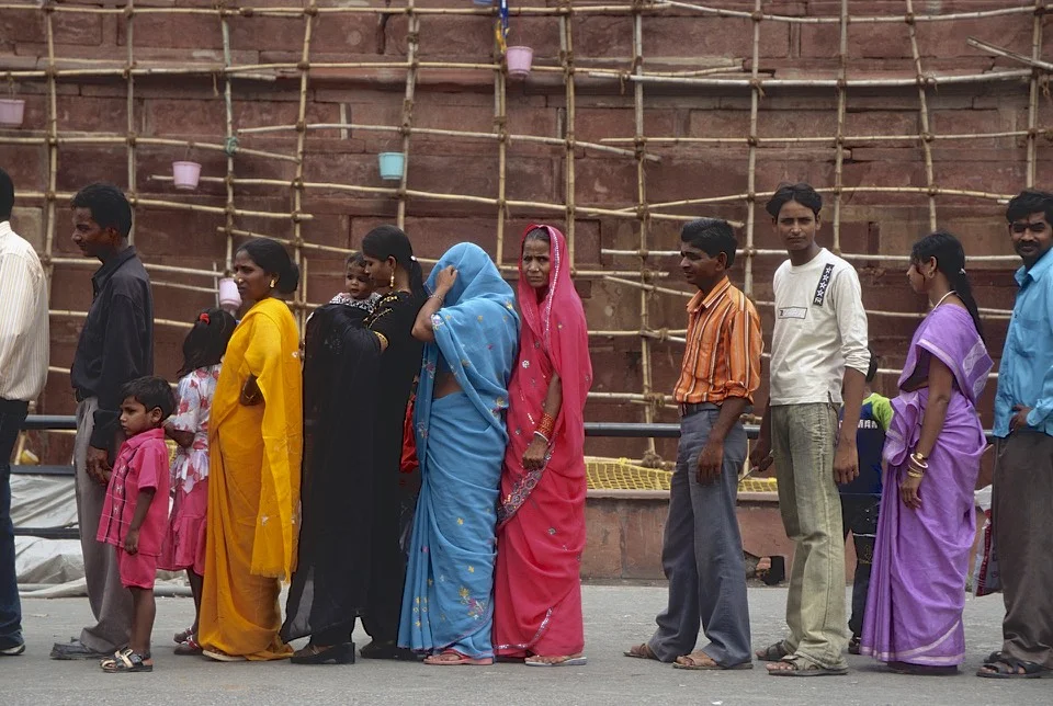 Personal space - non existent at the New Delhi fort