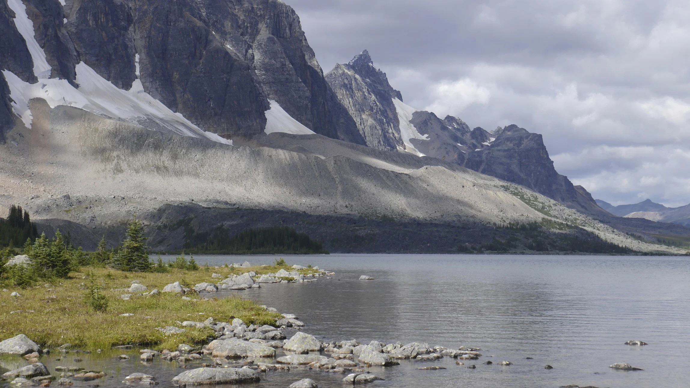 The Ramparts and the Amethyst Lake