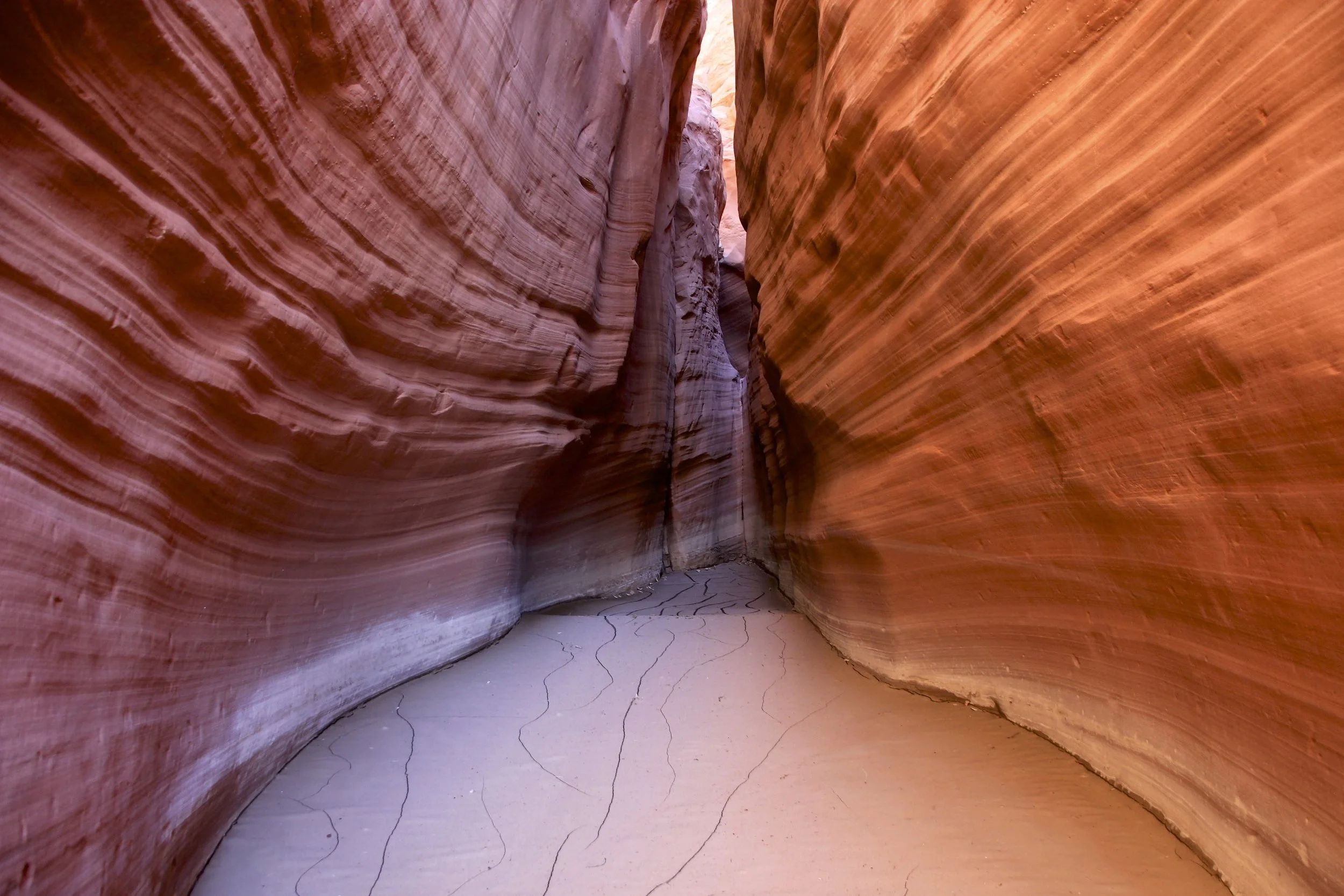 Small side slot canyon along the Paria River Canyon