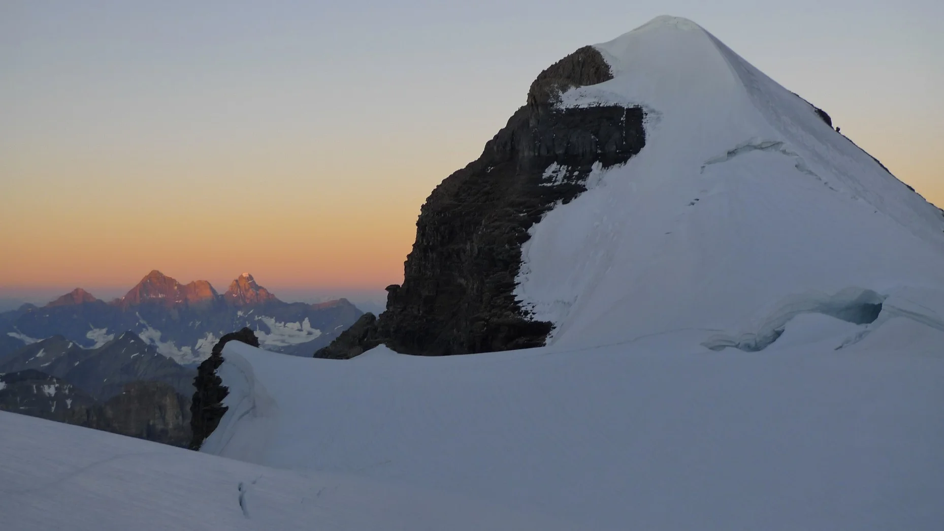 Mt. Huber 3,348m